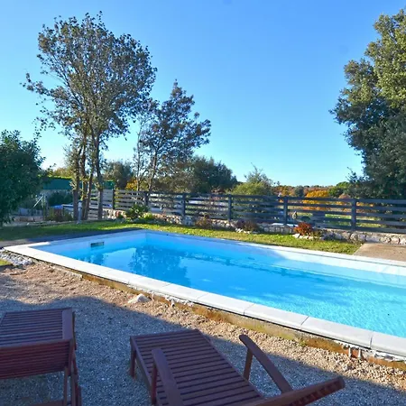 Holiday home Eta With Pool Rovinj