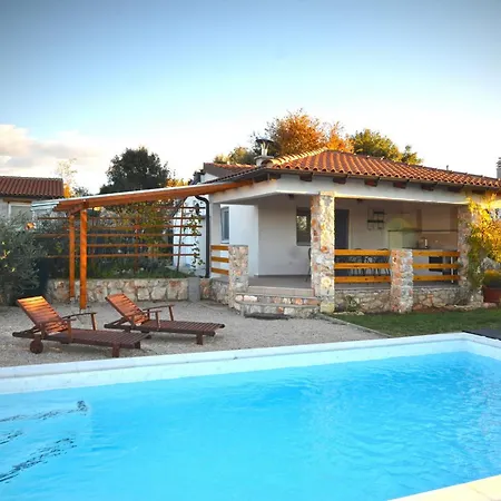 Eta With Pool